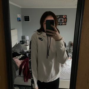 white nike hoodie